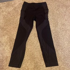 Lululemon 7/8 breathable leggings